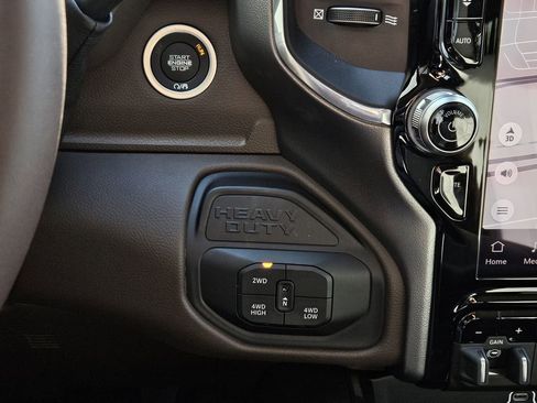 New 2026 RAM 3500 Laramie AWD/4WD image 21