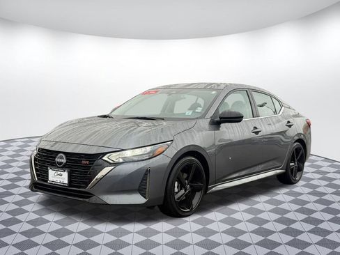 Used 2024 Nissan Sentra SR image 3