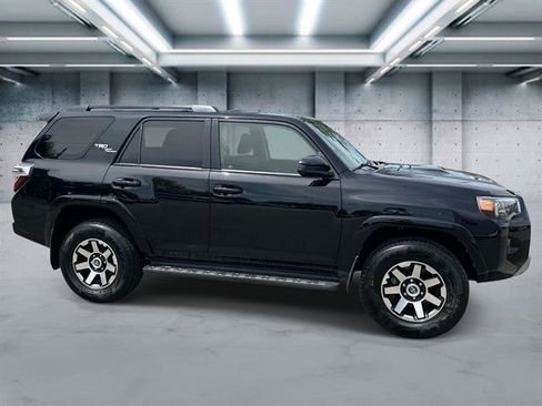 Used 2019 Toyota 4Runner TRD Off-Road AWD/4WD image 3