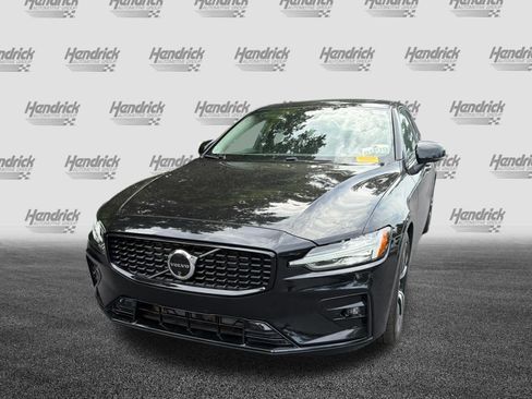 Used 2025 Volvo S60 B5 Plus FWD image 43