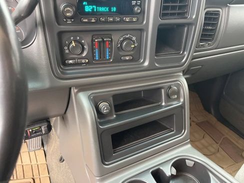 Used 2005 GMC Sierra 1500 SLE w/ Off-Road Package image 23