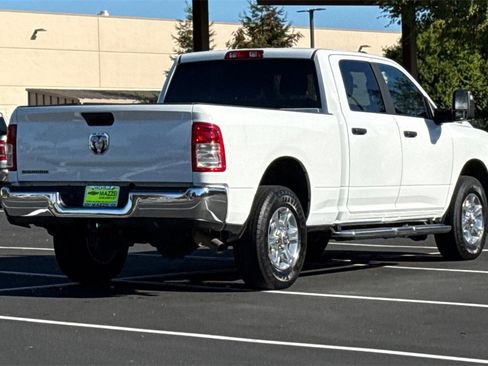 Used 2024 RAM 2500 Big Horn image 10