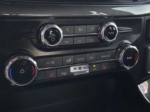 Used 2022 Ford F150 XLT w/ Equipment Group 302A High image 14