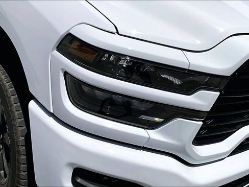Certified 2026 RAM 2500 Big Horn AWD/4WD image 27
