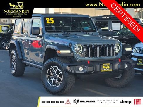 Certified 2025 Jeep Wrangler Unlimited Rubicon w/ Convenience Group AWD/4WD image 1