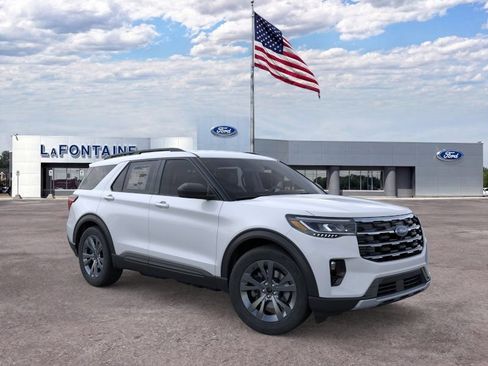 New 2026 Ford Explorer Active w/ Active Comfort Package AWD/4WD image 7
