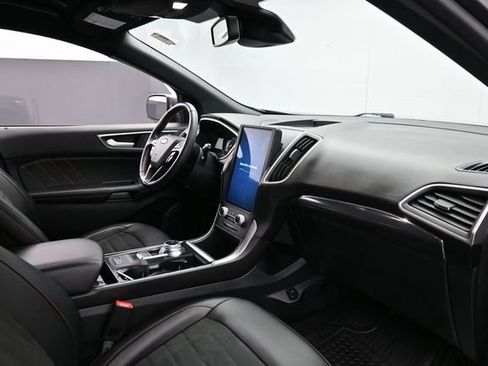 Certified 2021 Ford Edge ST-Line FWD image 31