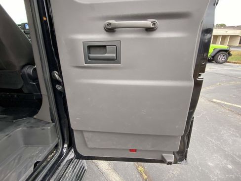 Used 2020 Ford Transit 350 XLT image 20