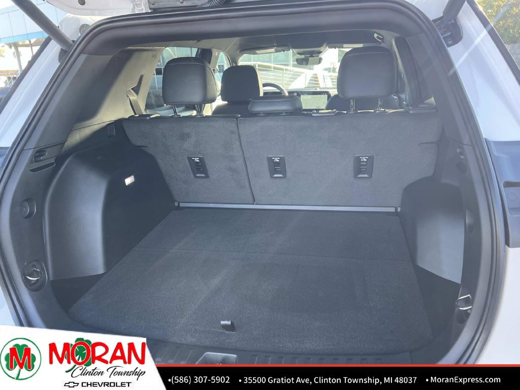 Certified 2025 Chevrolet Equinox LT w/ Convenience Package II FWD image 12