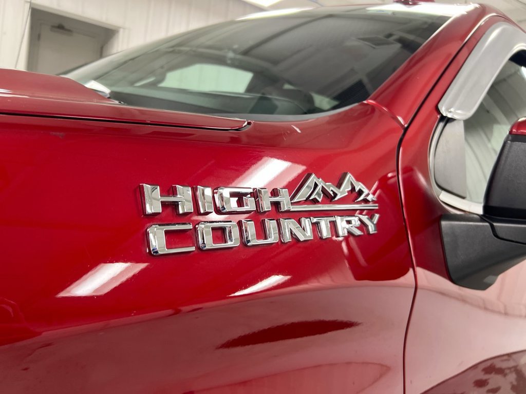 Used 2021 Chevrolet Silverado 1500 High Country w/ Technology Package AWD/4WD image 27