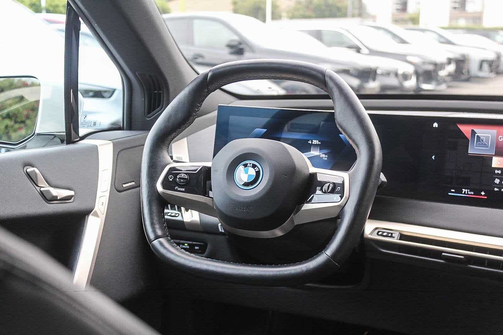 Used 2023 BMW iX xDrive50 w/ Convenience Package AWD/4WD image 13