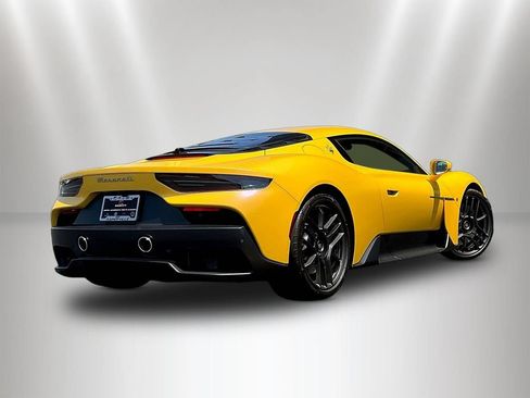 Used 2023 Maserati MC20 Coupe RWD image 6