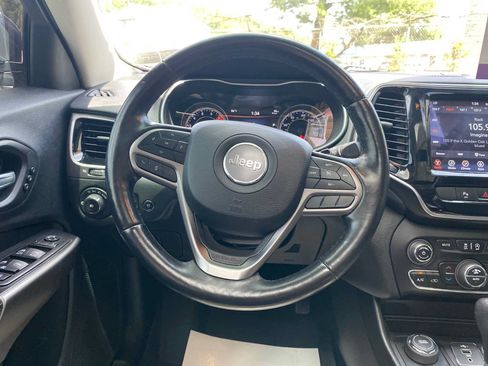 Used 2020 Jeep Cherokee Limited AWD/4WD image 16