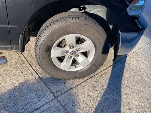 Used 2019 RAM 1500 Classic SLT image 21