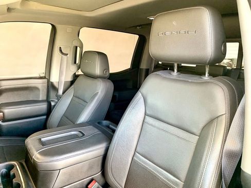 Used 2019 GMC Sierra 1500 Denali w/ Technology Package image 15