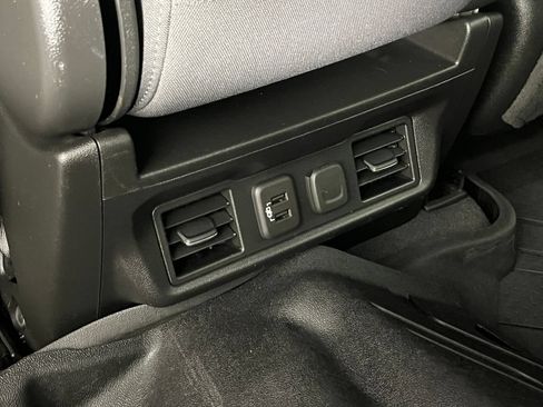 Used 2021 Chevrolet Silverado 1500 RST w/ Bed Protection Package AWD/4WD image 19