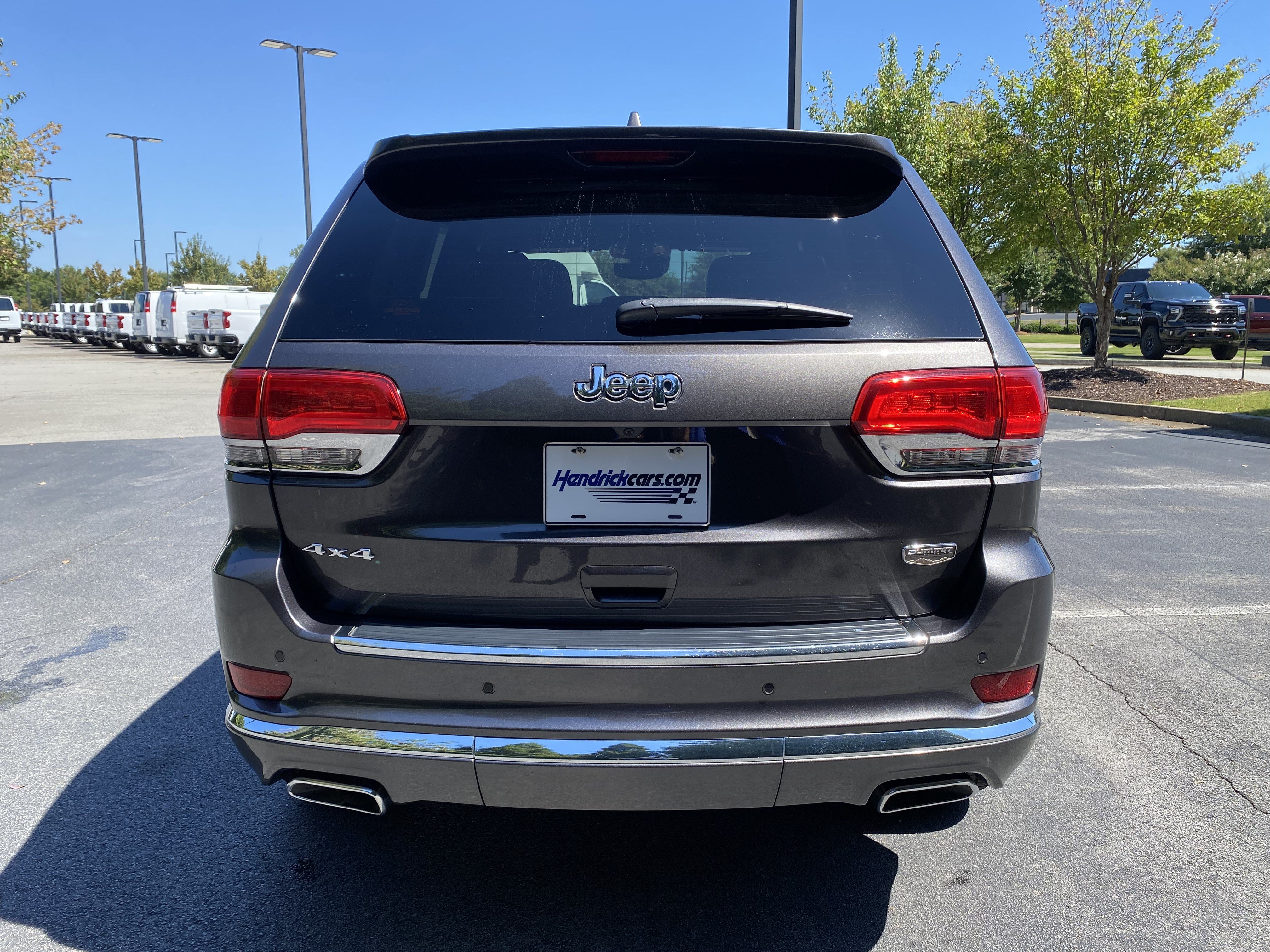 Used 2017 Jeep Grand Cherokee Summit AWD/4WD image 8
