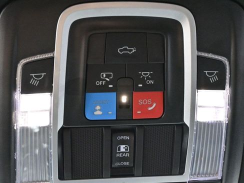 Used 2024 RAM 2500 Laramie w/ Night Edition AWD/4WD image 27