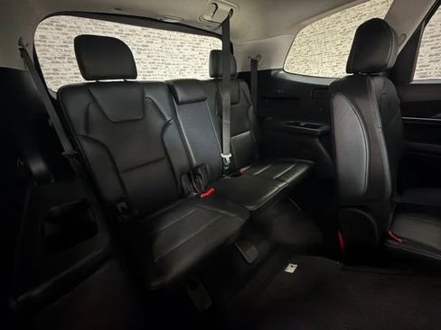 Used 2023 Kia Telluride EX w/ EX Captain's Chair Package AWD/4WD image 14