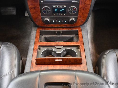 Used 2010 Chevrolet Suburban LTZ image 33