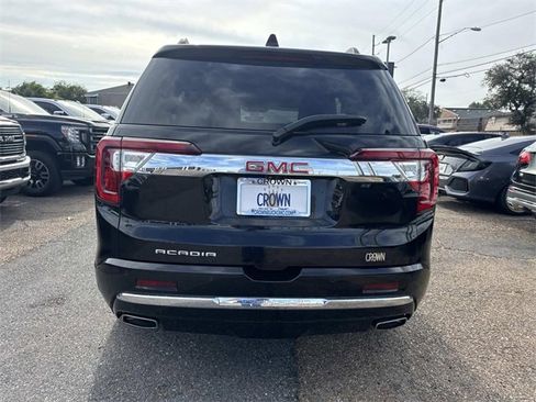 Used 2021 GMC Acadia Denali w/ Denali Technology Package image 8