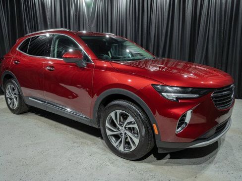 Used 2023 Buick Envision Essence image 3