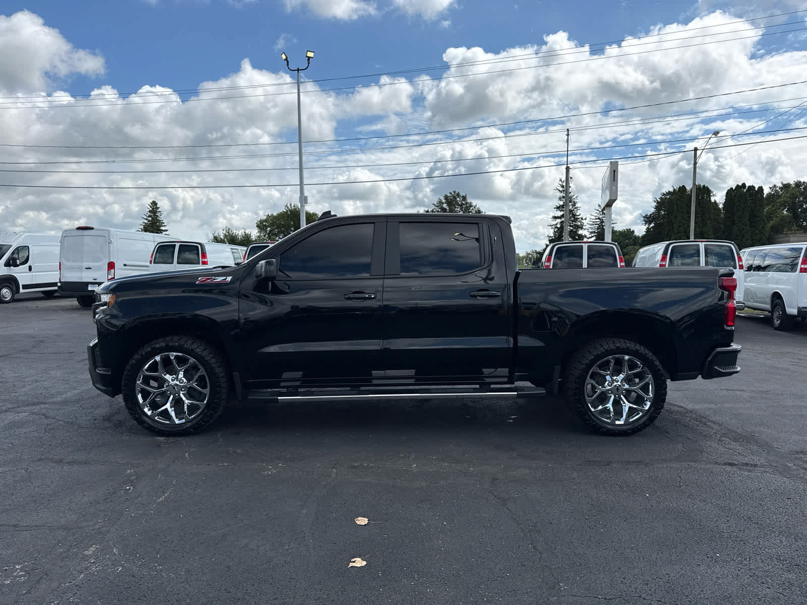 Certified 2022 Chevrolet Silverado 1500 RST AWD/4WD image 2