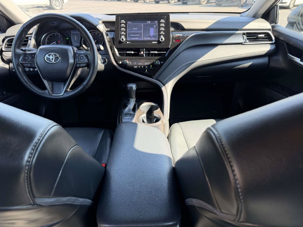 Used 2024 Toyota Camry SE w/ Cold Weather Package FWD image 2