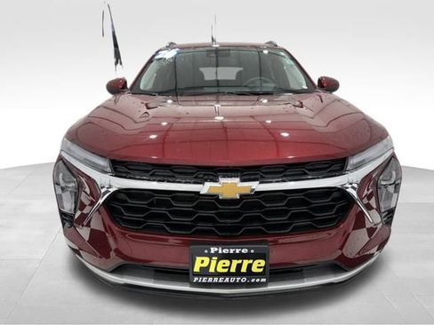 Used 2025 Chevrolet Trax LT image 7