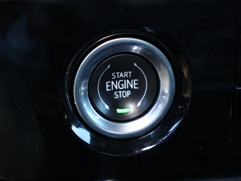 Used 2023 GMC Sierra 1500 Elevation AWD/4WD image 17