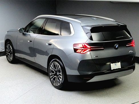 Used 2025 BMW X3 xDrive30i w/ Premium Package image 15