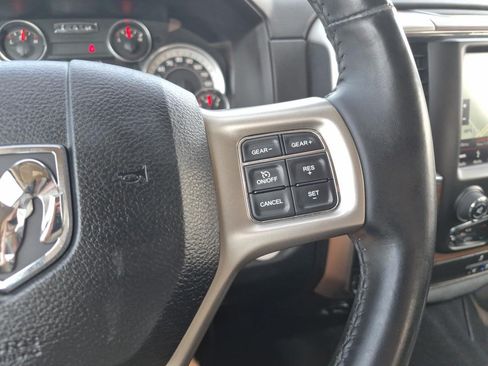 Used 2018 RAM 1500 Laramie w/ Convenience Group AWD/4WD image 21
