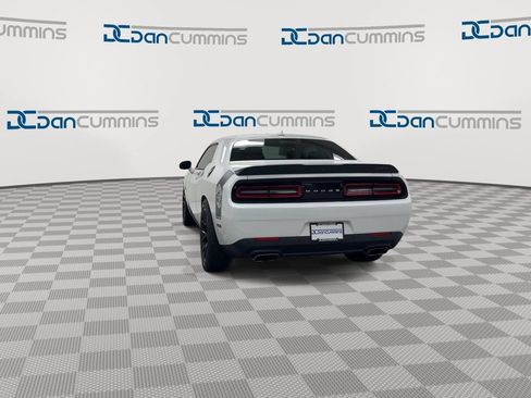 Used 2018 Dodge Challenger R/T Scat Pack w/ Dynamics Package RWD image 7