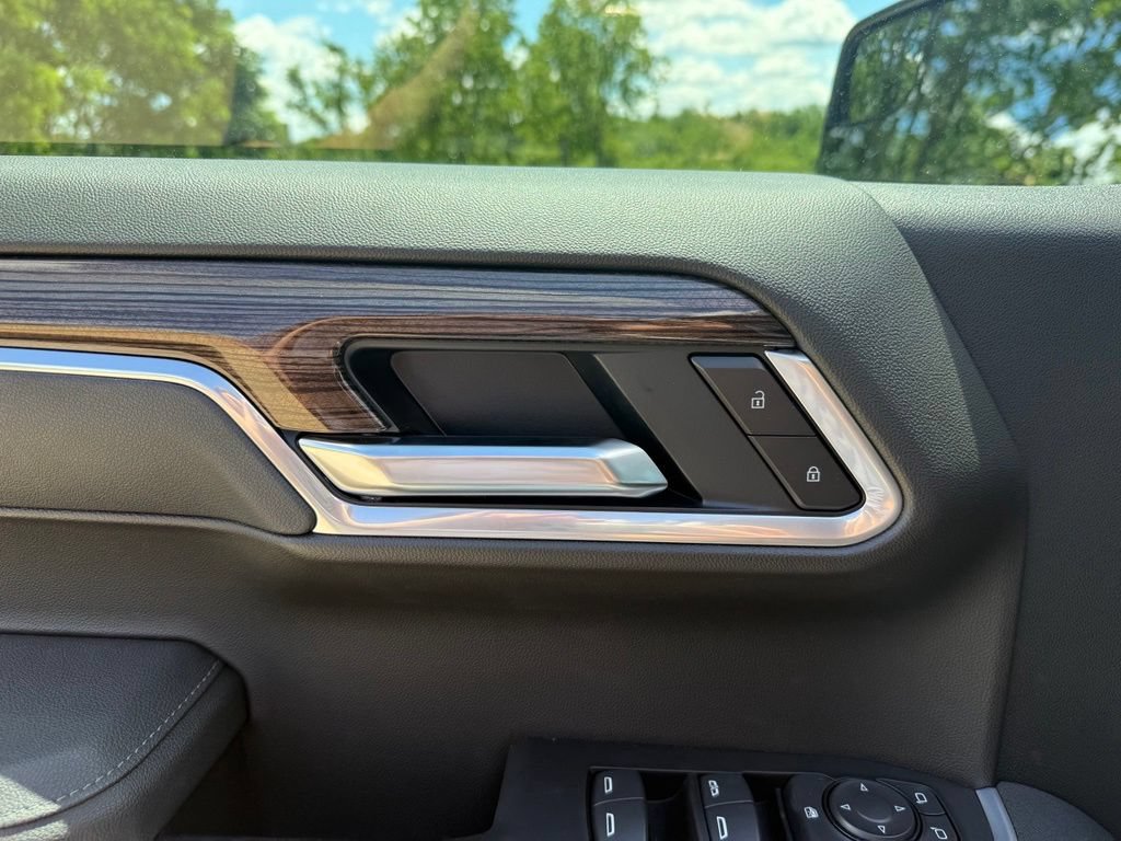 New 2026 Chevrolet Silverado 1500 RST w/ RST Select Package AWD/4WD image 25