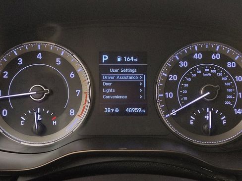 Used 2022 Hyundai Venue SEL image 23