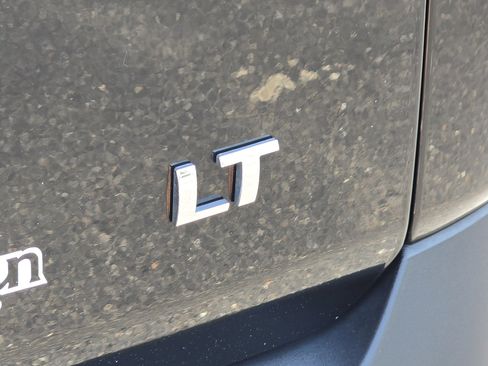 Used 2023 Chevrolet Traverse LT AWD/4WD image 19