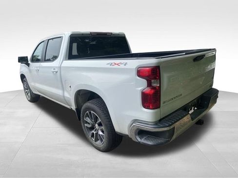 Used 2023 Chevrolet Silverado 1500 LT AWD/4WD image 3