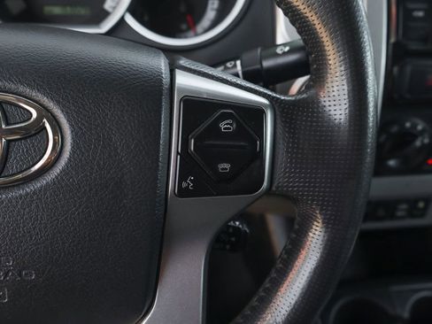 Used 2014 Toyota Tacoma Base w/ TRD Off-Road Package image 25