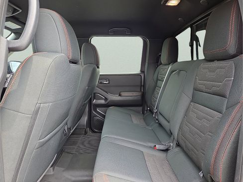 Used 2022 Nissan Frontier PRO-4X AWD/4WD image 10