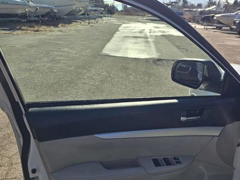 Used 2011 Subaru Legacy 2.5i Premium w/ All-Weather Pkg image 14