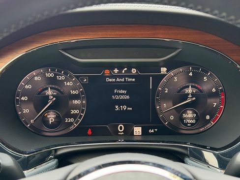 Used 2023 Bentley Flying Spur W12 image 21