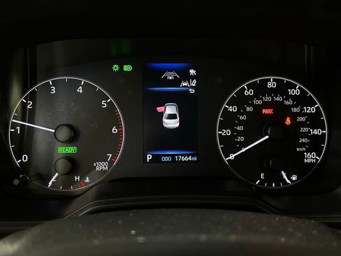 Used 2025 Toyota Corolla LE image 10