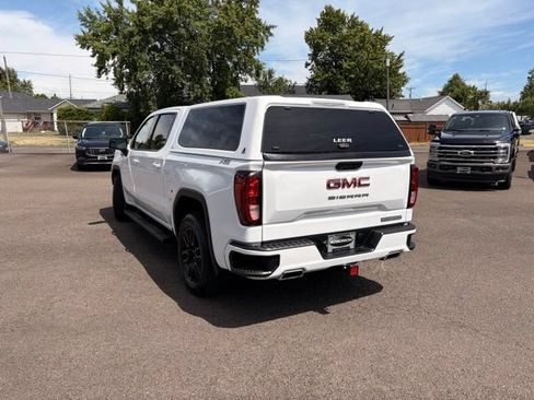 Used 2023 GMC Sierra 1500 Elevation w/ X31 Off-Road Package AWD/4WD image 12