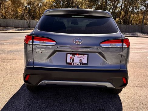 Used 2024 Toyota Corolla Cross L image 6