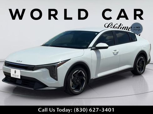 Used 2025 Kia K4 EX FWD image 3