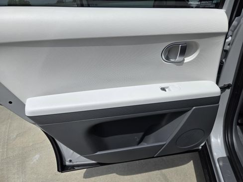 Used 2024 Hyundai Ioniq 5 SEL RWD image 24