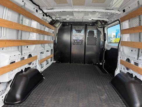 Used 2024 Ford Transit 250 Low Roof w/ Exterior Upgrade Package image 26