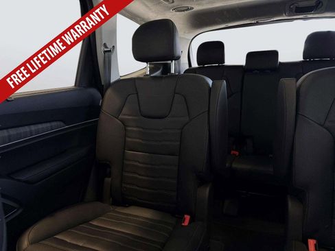 Used 2023 Kia Telluride AWD image 33