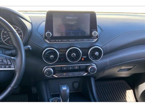 Used 2022 Nissan Sentra SV w/ Trunk Package image 6