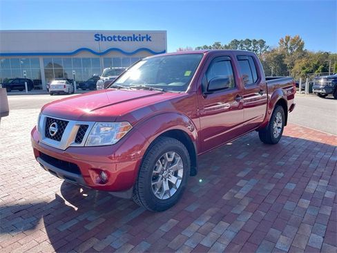 Used 2020 Nissan Frontier SV image 32